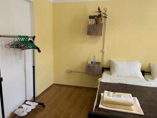 Хостелы Bibliotek Тбилиси Двухместный номер с 1 кроватью-1