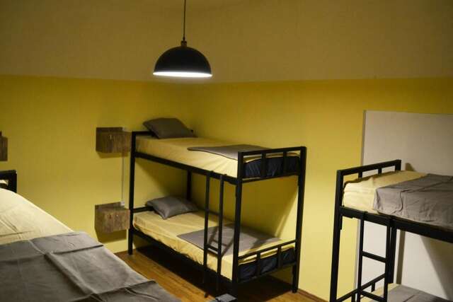 Хостелы Bibliotek Тбилиси-38