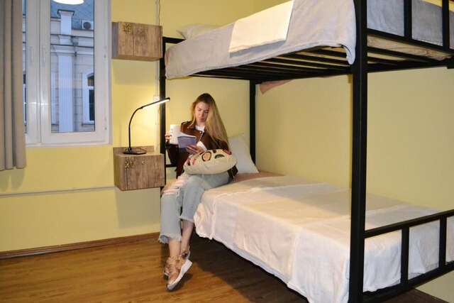 Хостелы Bibliotek Тбилиси-40